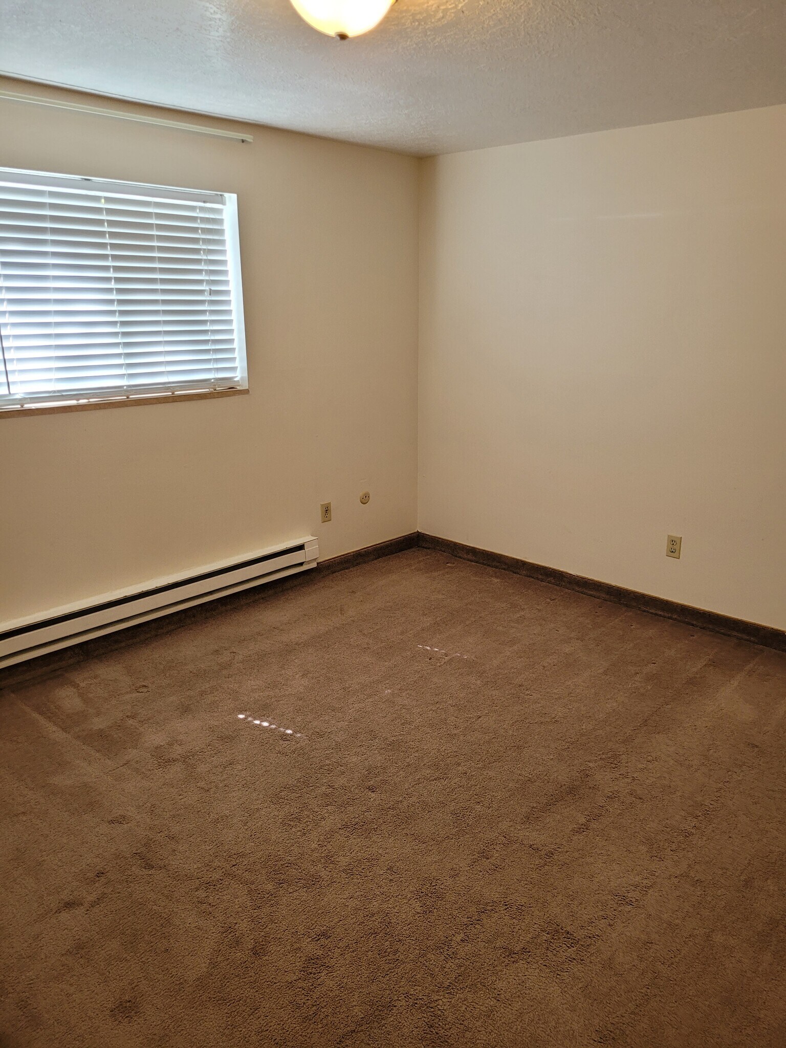 Bedroom 1 - 180 E 100 N
