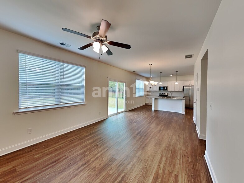 Building Photo - 2484 Napa Valley Dr