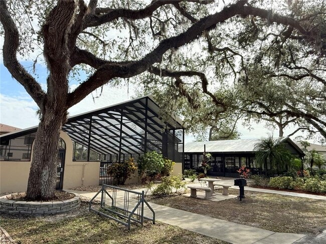 Building Photo - 19505 Quesada Ave