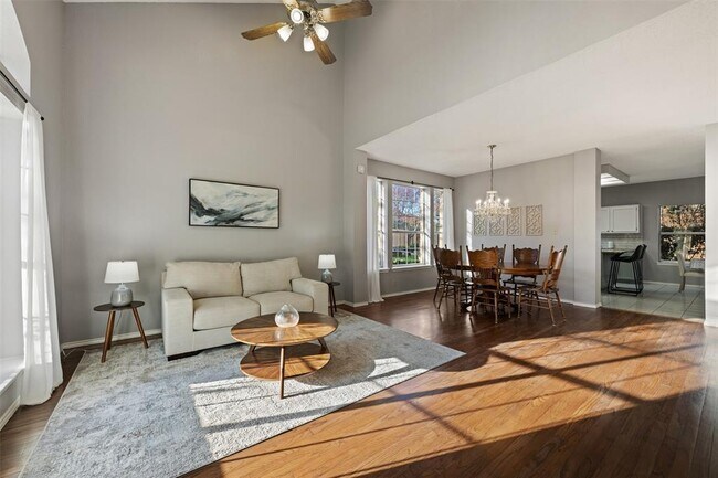 Building Photo - 7501 Vail Valley Dr