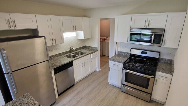 Building Photo - 1186 Auburn Ln