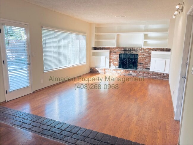 Building Photo - Updated Single-Story Almaden Home! Pets Ne...