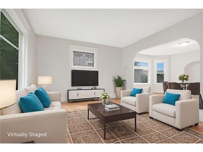 Building Photo - 804 Hawthorne Ave E