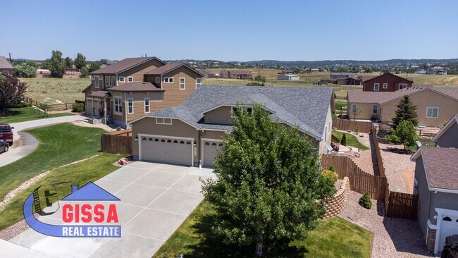 Building Photo - Beautiful ranch style home available to mo...