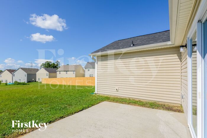 Building Photo - 1401 Bray Dr