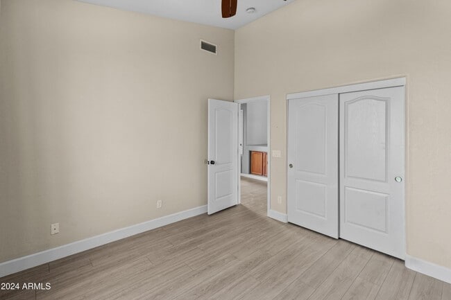 Building Photo - 6420 E Montreal Pl