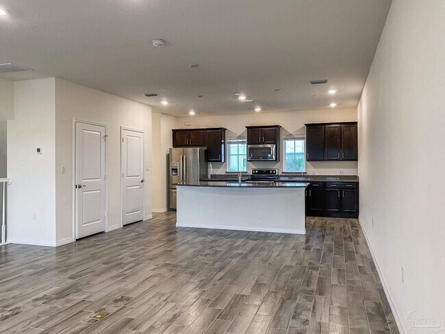 Building Photo - 14545 Salt Meadow Dr