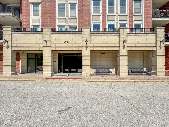 Building Photo - 656 Pearson St