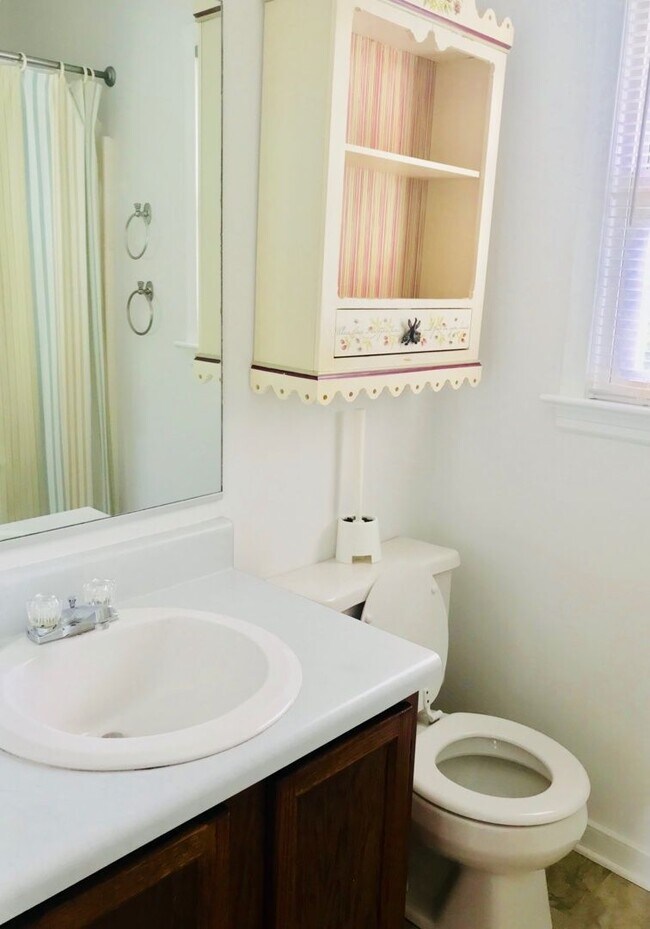 Building Photo - 4610 River Mill Ct