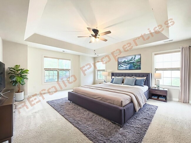 Building Photo - Lovely 5 Bedroom 4 Bathroom Single Family ...