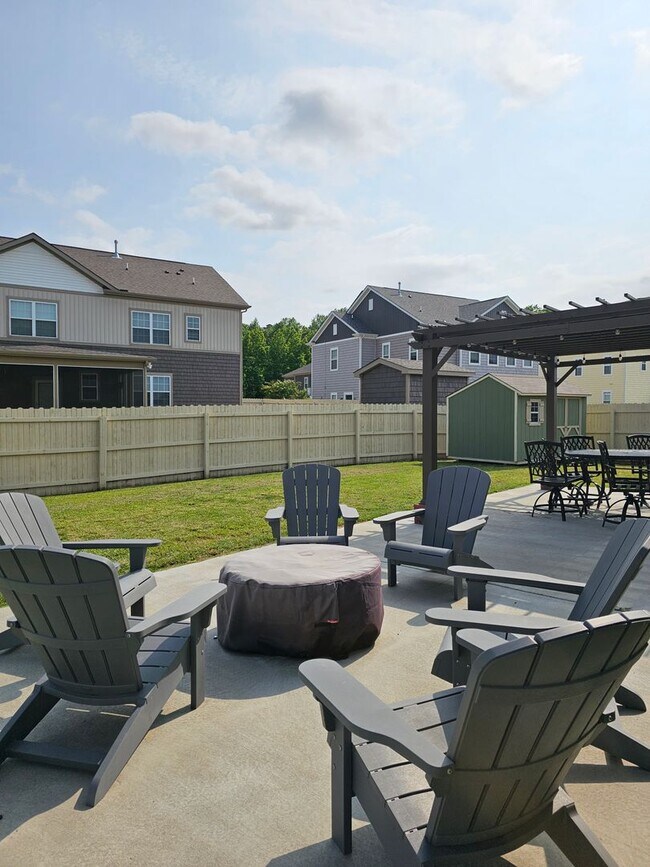 Building Photo - 1949 Bexley Ln