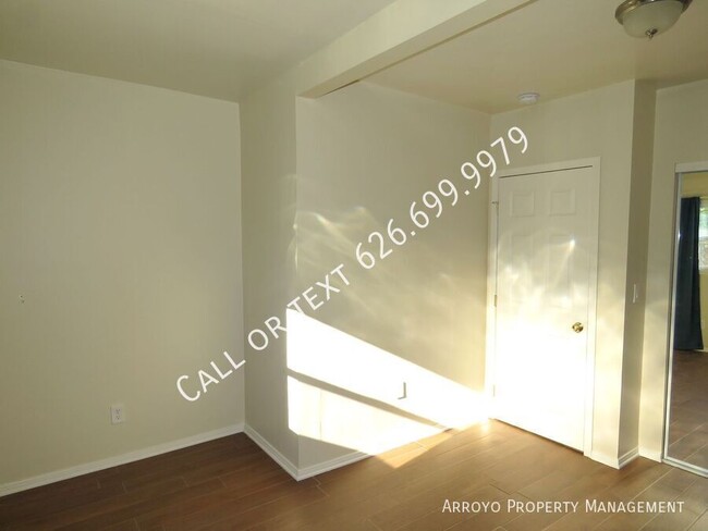 Building Photo - 745 E Poppyfields Dr