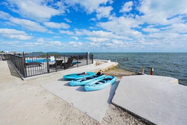 Building Photo - 99 Seaside Ave