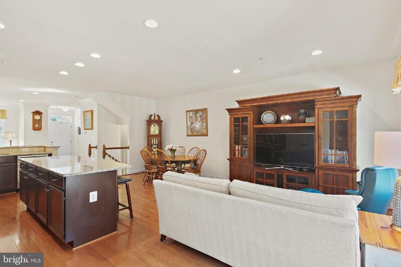 Building Photo - 7200 Dorchester Woods Ln