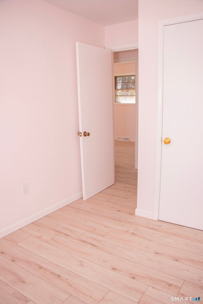 Building Photo - 5 Assumption St