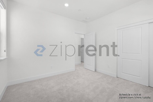 Building Photo - 8354 Akino Ct