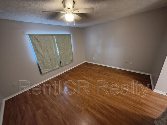 Building Photo - 1708 Azalea Ct