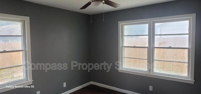 Building Photo - 2213 N 41st St