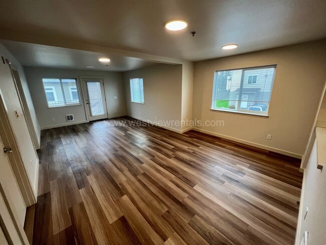 Building Photo - 139 Prince Ave