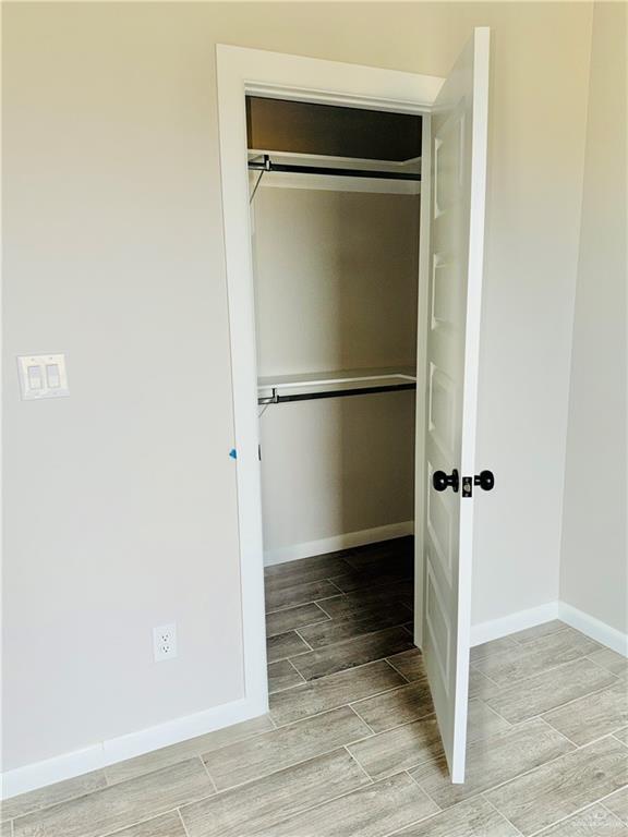 Building Photo - 12 N Onyx Ave