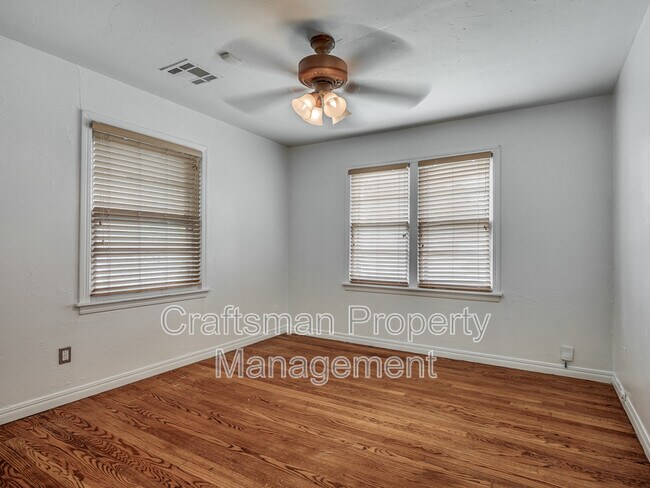 Building Photo - 1711 Brighton Ave