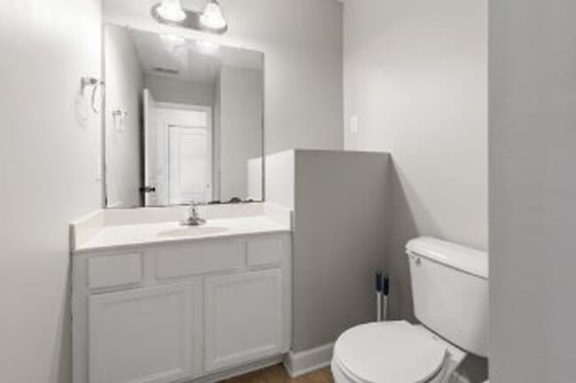 Building Photo - Welcome to your dream home in the desirable Aragona Village!