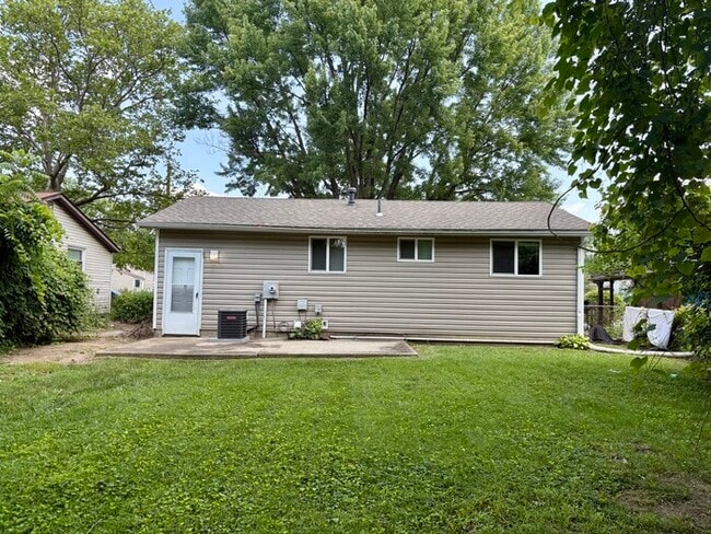 Building Photo - Charming 3 beds 1 bath in Columbus!