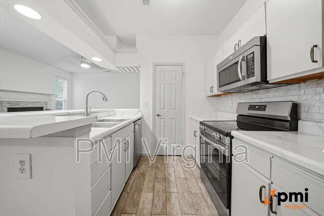 Building Photo - 3209 Jade Ct