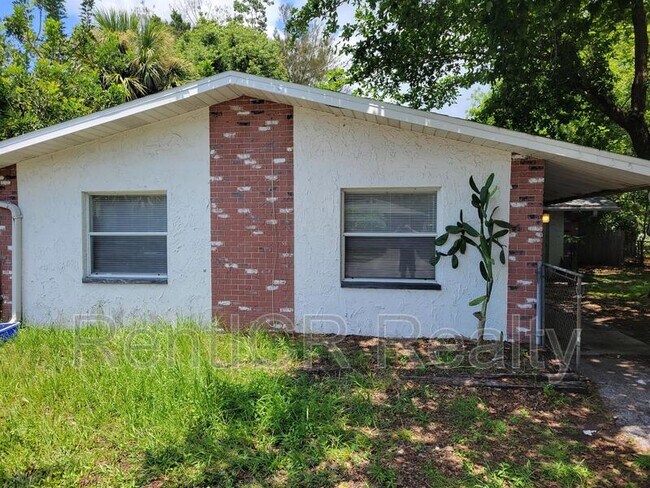 Primary Photo - 3135 Pine Tree Ave