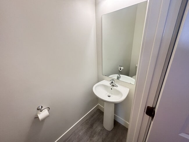 Building Photo - 3985 W 1960 N