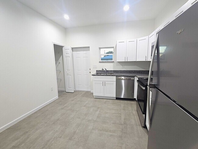 Building Photo - Brand New 2/2/1-Great Location- SW Lehigh Acres