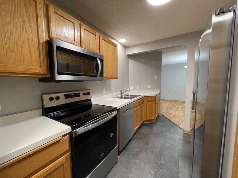 Building Photo - 7832 Harvest Lane