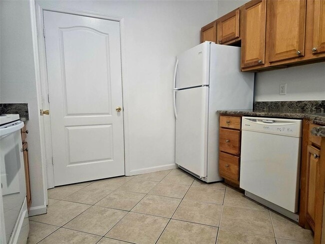 Building Photo - 17983 Villa Creek Dr