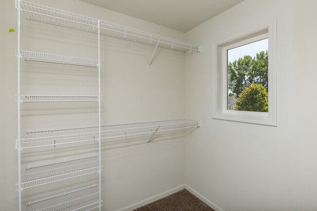 Building Photo - 306 SE 30th