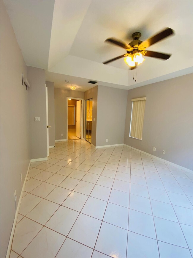 Building Photo - 3595 Sahara Springs Blvd