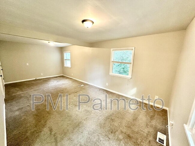 Building Photo - 948 Wateree Blvd