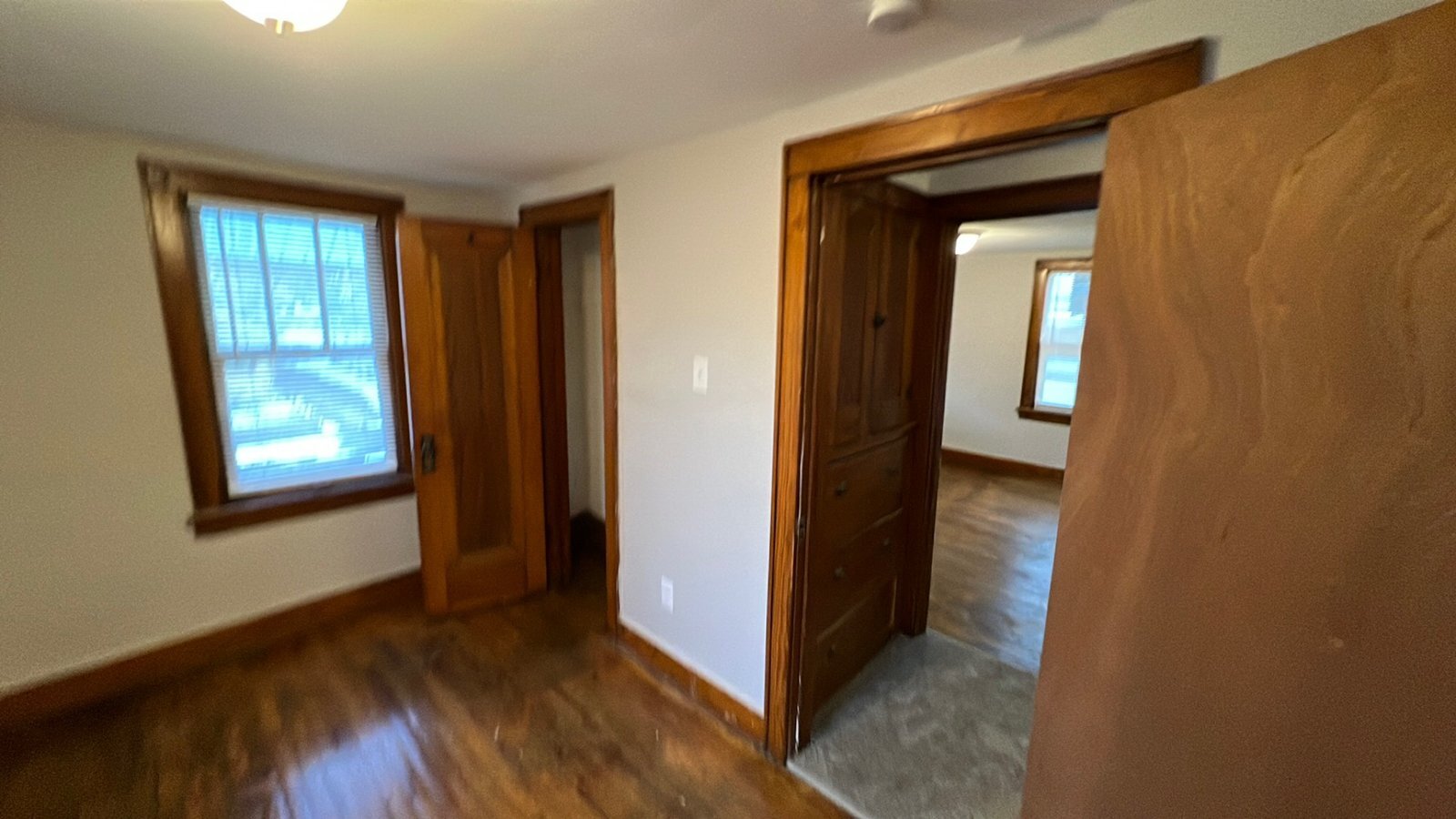 Building Photo - 592 Sanford Ave