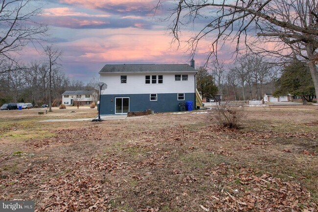 Building Photo - 5026 Preston Ln