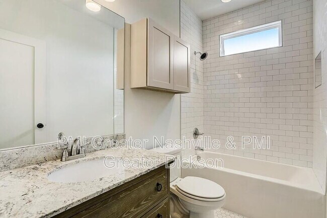 Building Photo - 1113 Park St