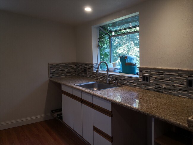 Building Photo - 21451 Lee Dr