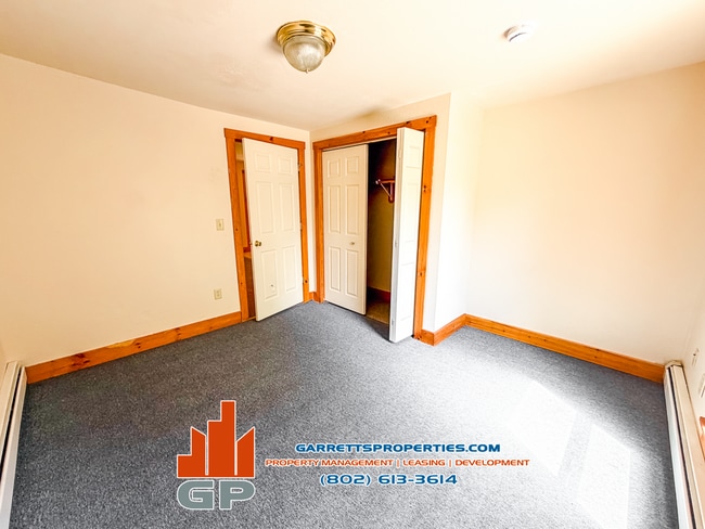 Building Photo - 129 Elm St