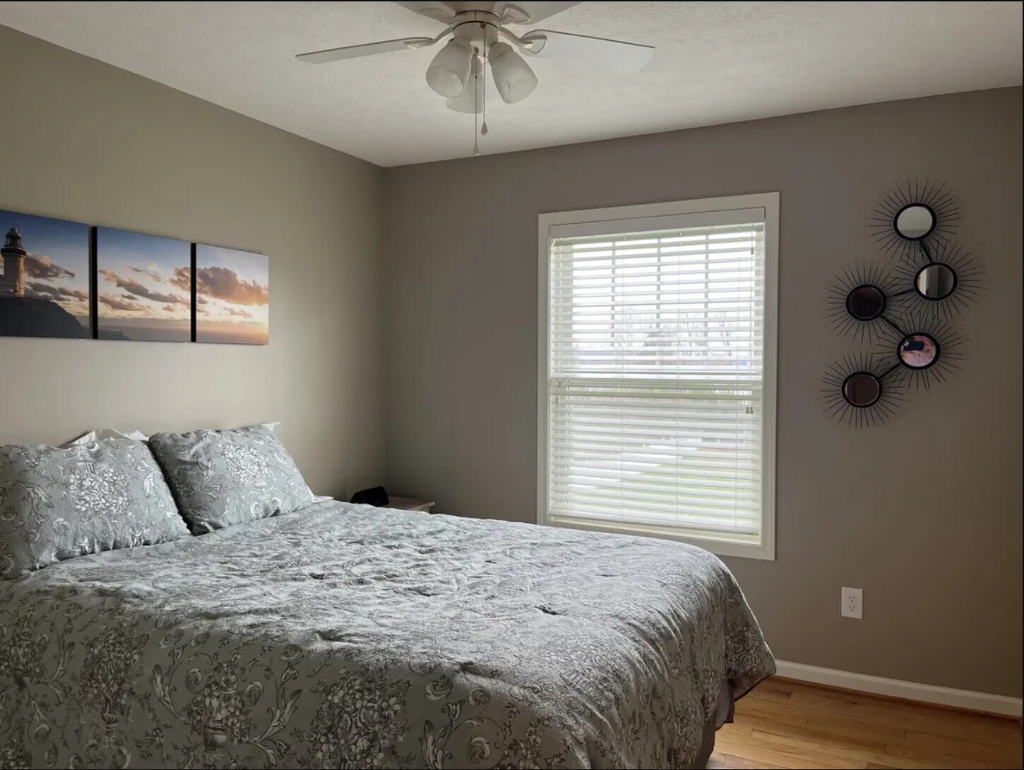 2nd bedroom - 8388 Bay St