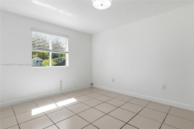 Building Photo - 10350 SW 181st St