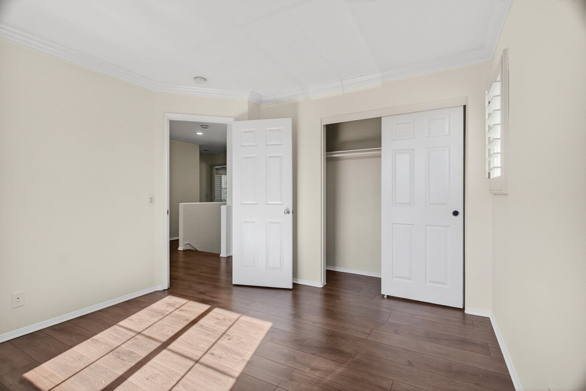 Building Photo - 1757 E Flora St