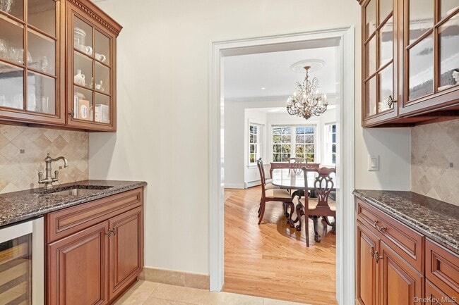 Building Photo - 590 West St