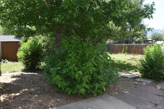 Building Photo - 4585 Gatewood Dr