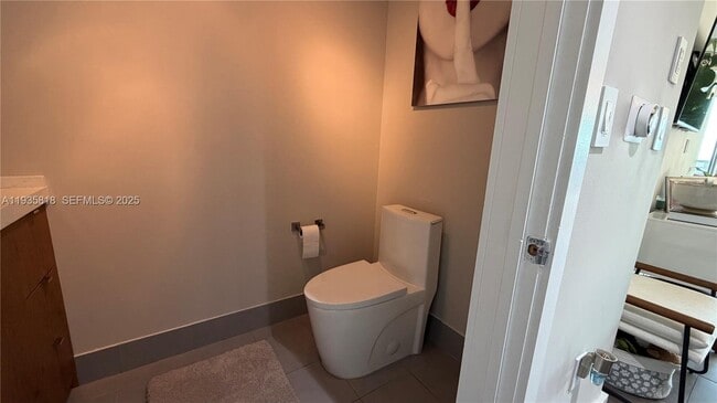 Building Photo - 92 SW 3rd St