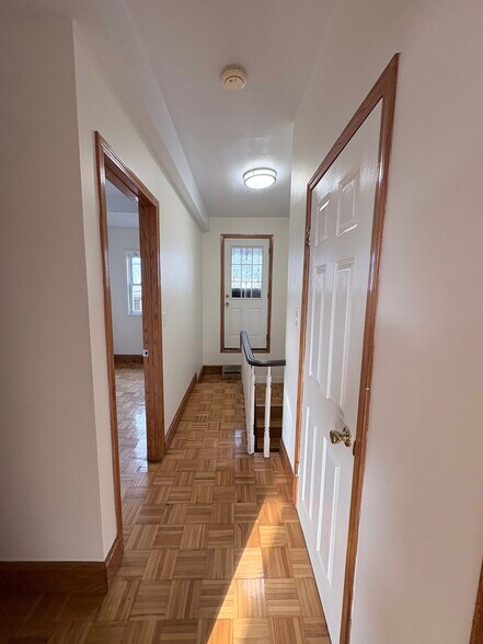 3rd floor - 1333 Mifflin St