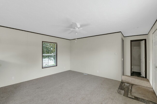 Building Photo - 5136 Canterbury Ave