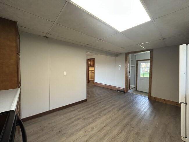 Building Photo - 6640 E Carson City Rd